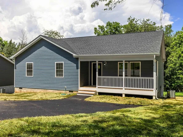 12 McArthur St, Staunton, VA 24401