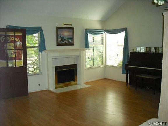 2nd image of 27837 Rosamond Dr