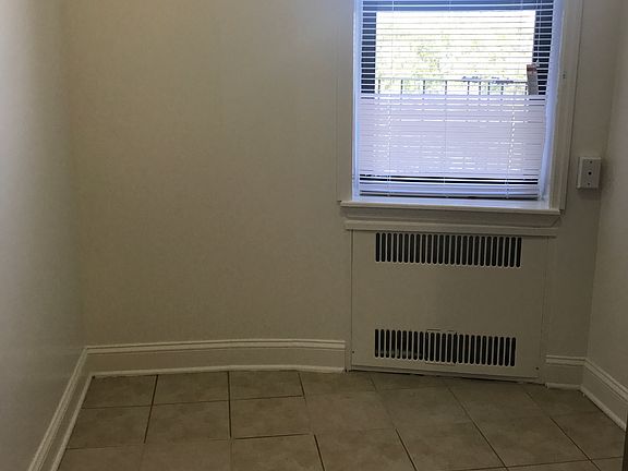 5th image of 2160 E 17th St #5F
