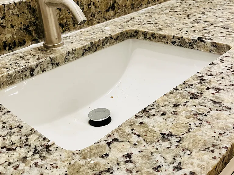6505 Bannor Ln #B — Photo 9