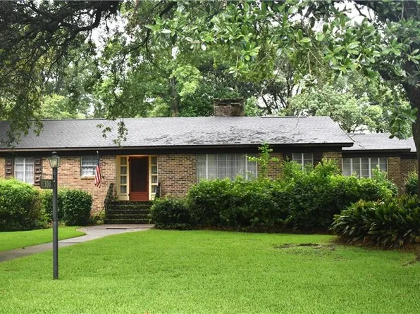 300 Mcqueen Avenue, Mobile, AL 36609