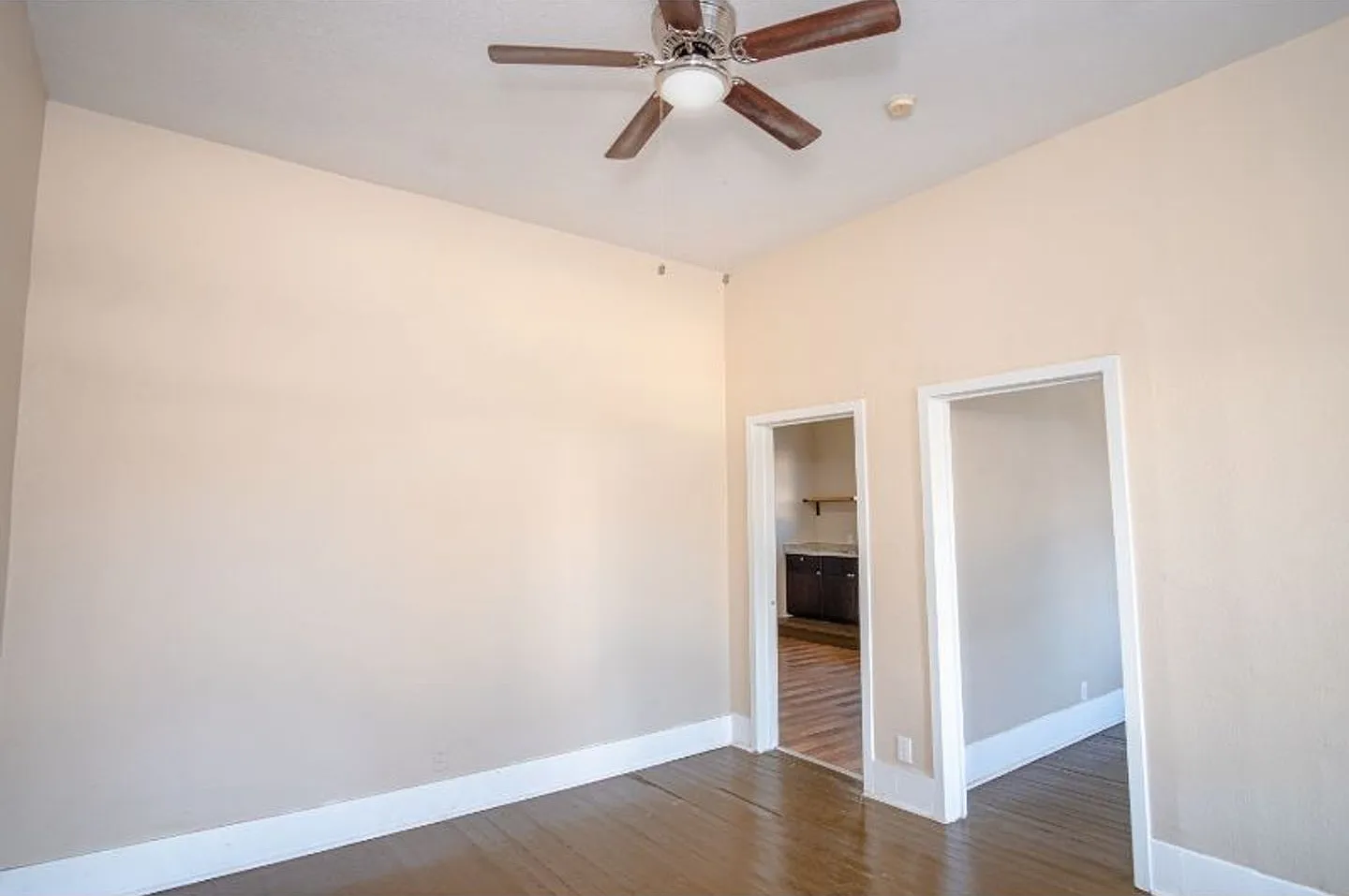 4109 S Presa — Photo 4