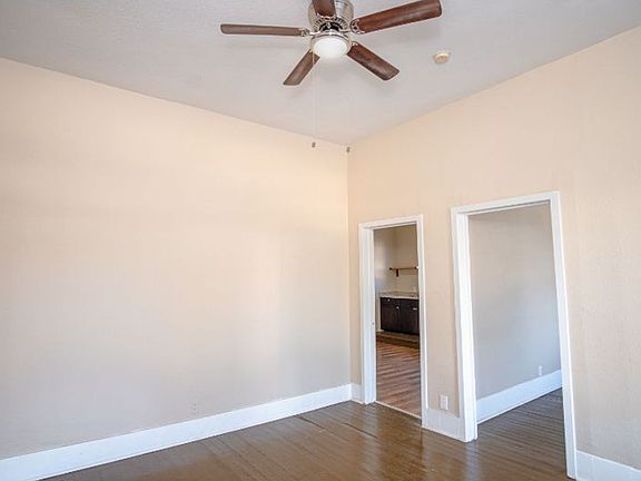 4th image of 4109 S Presa St #1