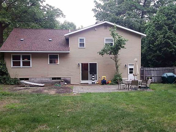 2nd image of 109 Hathorn Blvd