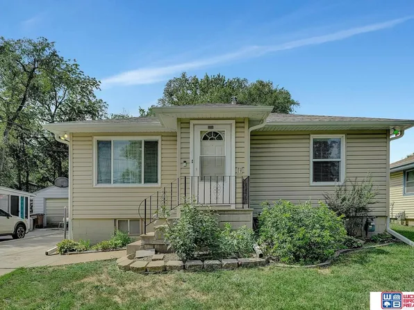 2011 N 63rd St, Lincoln, NE 68505