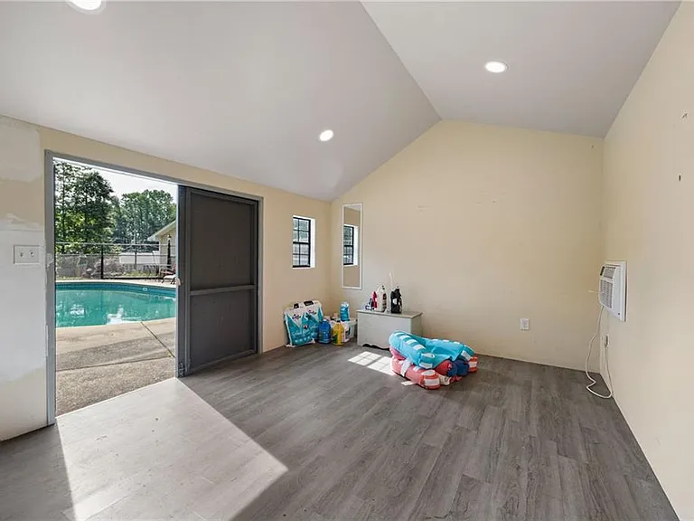 387 Pine Acres Dr — Photo 34