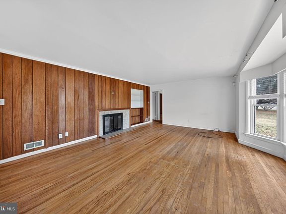 4th image of 3 S Glen Ave