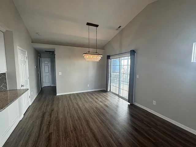 3 bed, 946 sqft, $2,000 — Photo 4