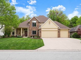 10914 Summer Chase Rd, Fort Wayne, IN 46818