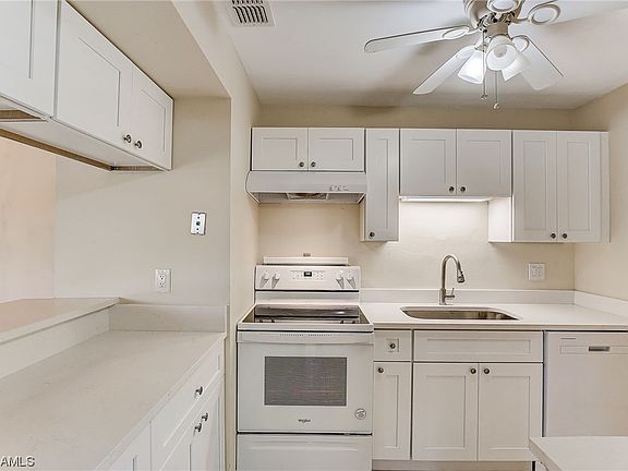 4th image of 5715 Foxlake Dr APT 3