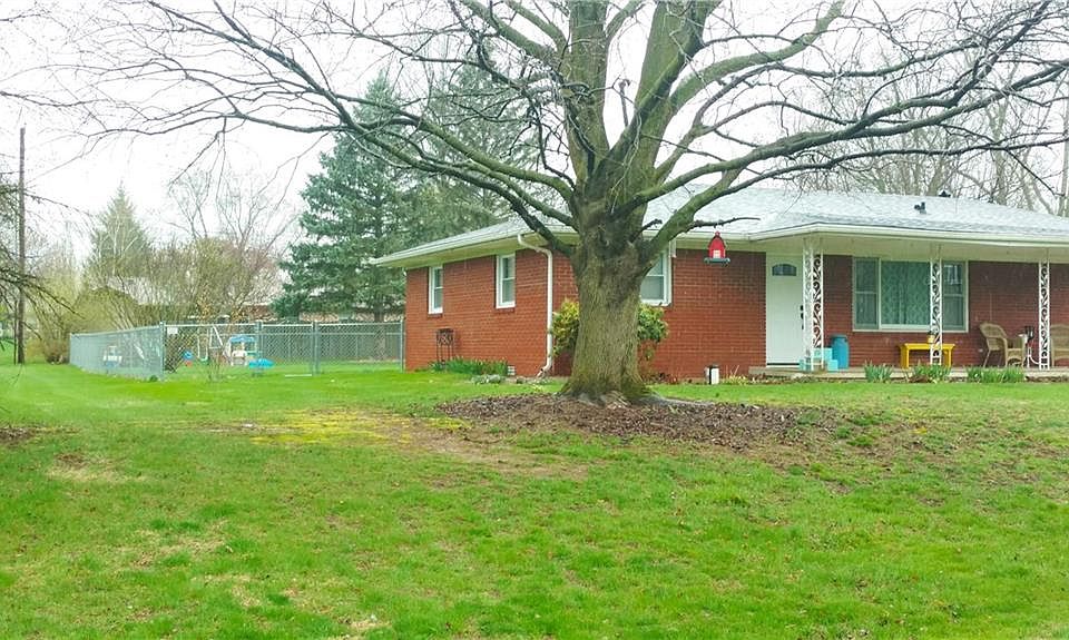 2nd image of 6229 Tulip St