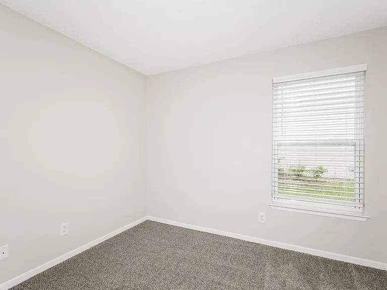 6715 Everbloom Ln — Photo 12