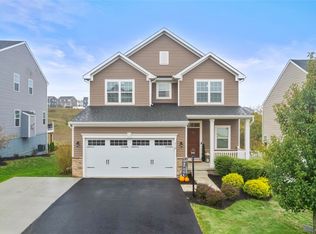 216 Dior Dr, Zelienople, PA 16063