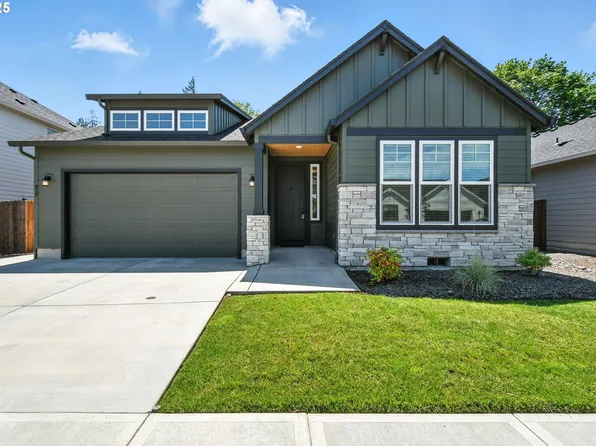 829 SE 37th St, Battle Ground, WA 98604