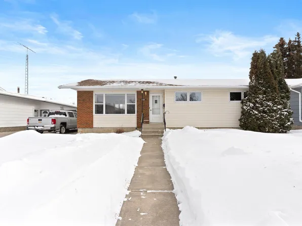 4321 48a St, Vegreville, AB T9C 1B2
