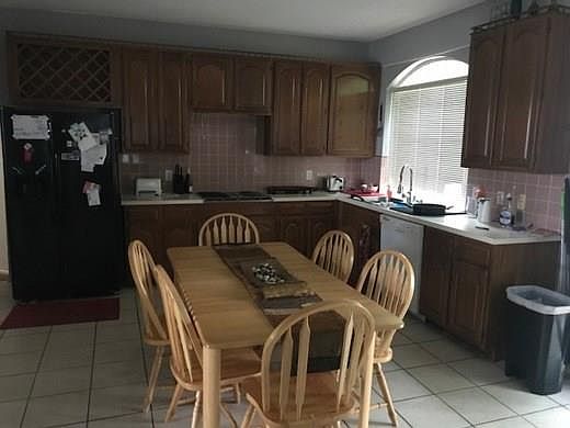 3rd image of 8339 Crystalwood Dr