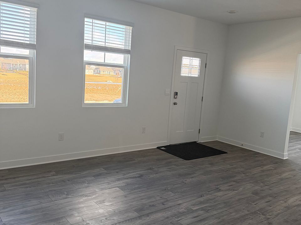 6175 Rhinecliff Dr, Whitestown, IN 46075 | Zillow