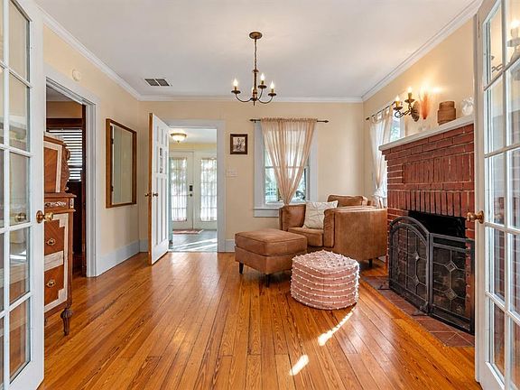 5th image of 305 S HIGHLAND STREET