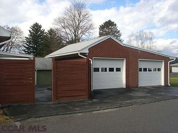 2nd image of 647 E Bishop St