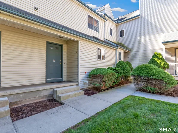 30 Ivy Grove Court #30, Shelton, CT 06484