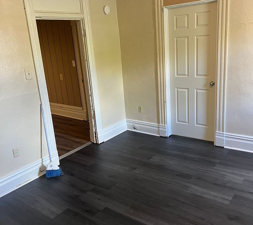 2nd image of 17 Bessemer Ave #7
