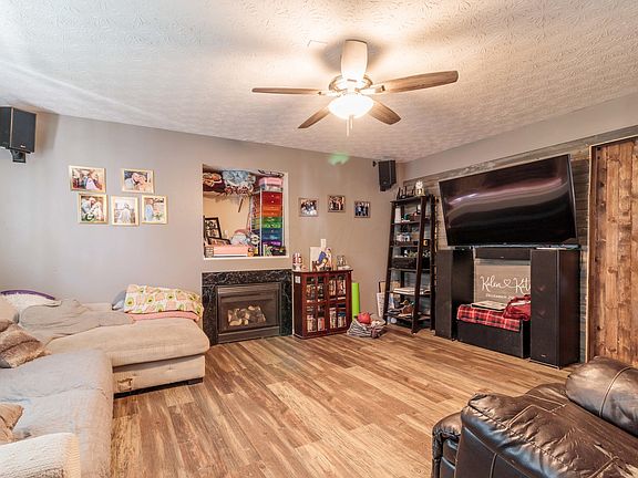 2nd image of 4216 Shortleaf Ln
