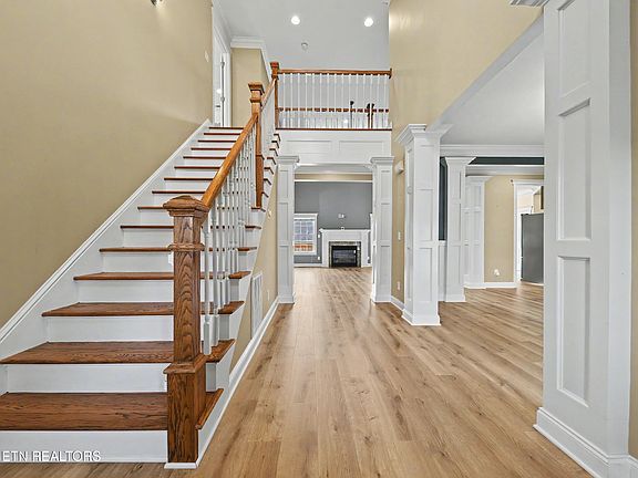 2nd image of 10335 Clover Ridge Ln