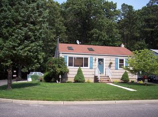 63 Fernhead Ave, Spotswood, NJ