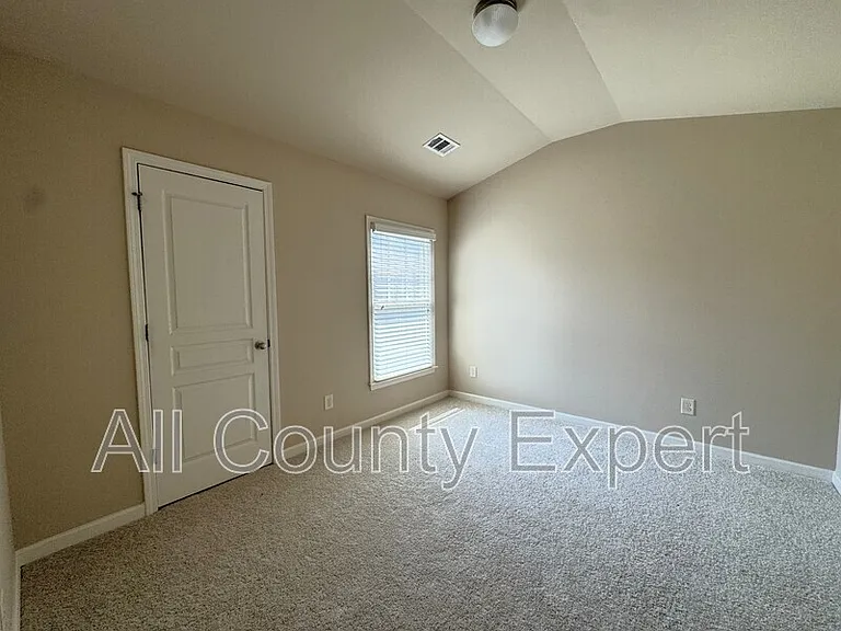 1065 Township Cir — Photo 22
