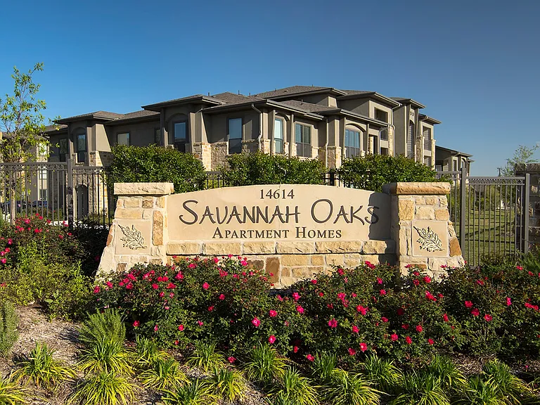 Savannah Oaks — Photo 7