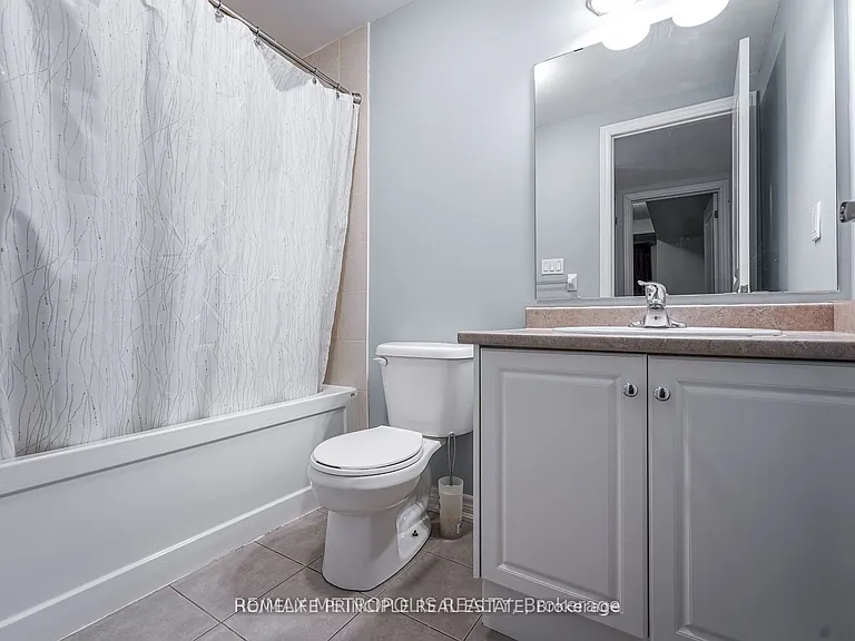 9621 Jane St #6 — Photo 18