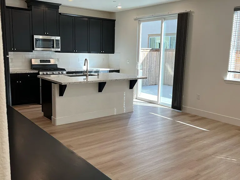 3554 Nuestra Ave — Photo 6
