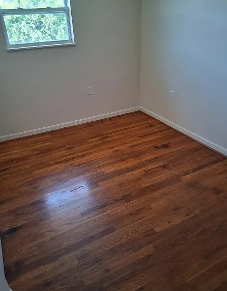 1014 Elm St — Photo 8