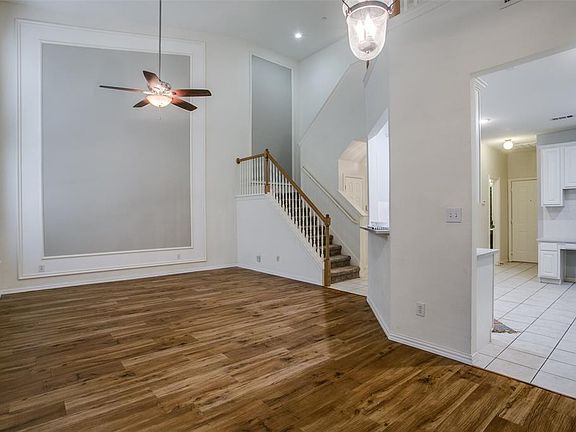 5th image of 9933 Dryden Ln