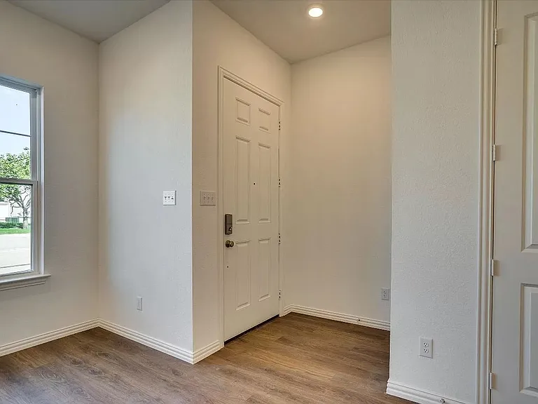 9935 Schramm St — Photo 5