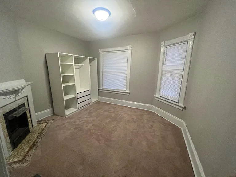 2405 N Frederick Ave — Photo 11