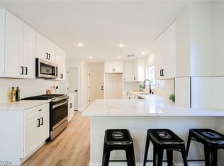 3318 Hillside Garden Dr, Las Vegas, NV 89135