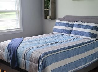 323 Shingle Hill Rd, West Haven, CT 06516