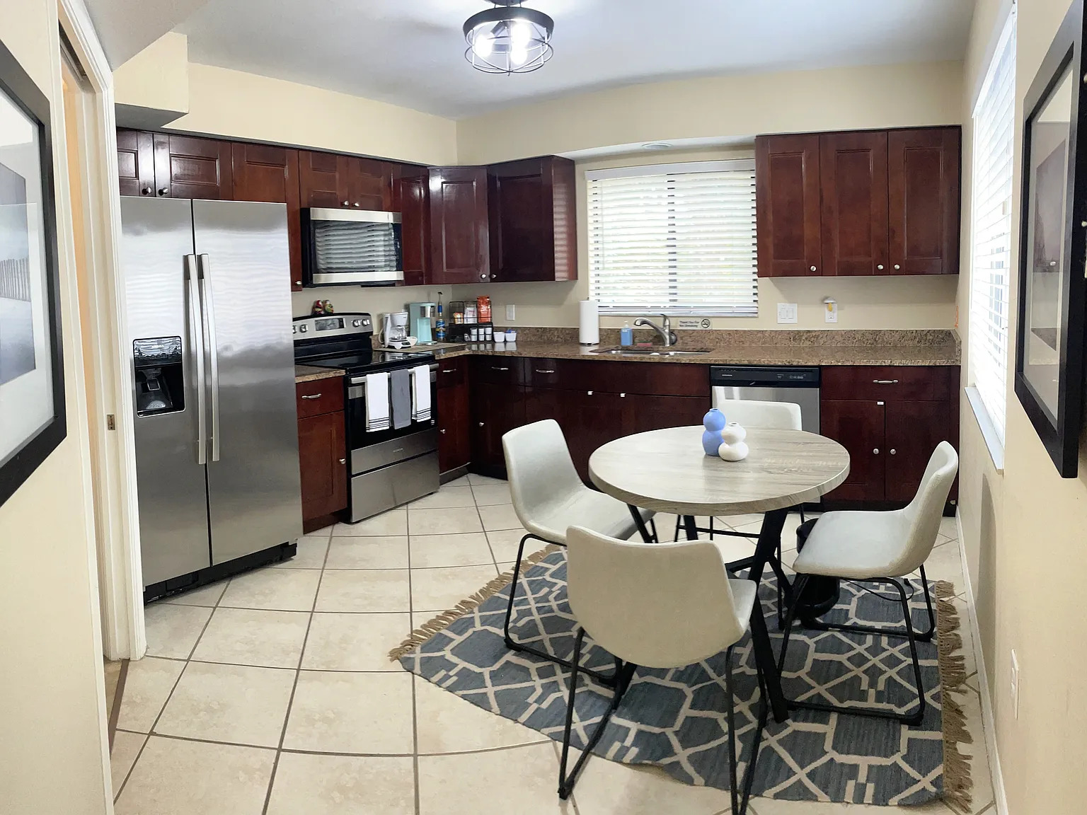 7695 Tamara Lee Court — Photo 4