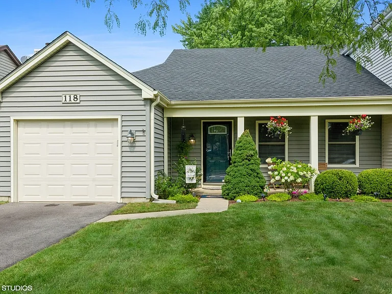 118 Bedford Rd — Photo 1