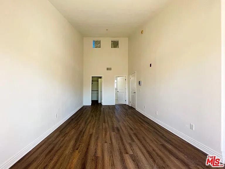 429 S Saint Andrews Pl #2 — Photo 14