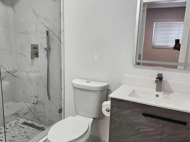8701 SW 36th St — Photo 10