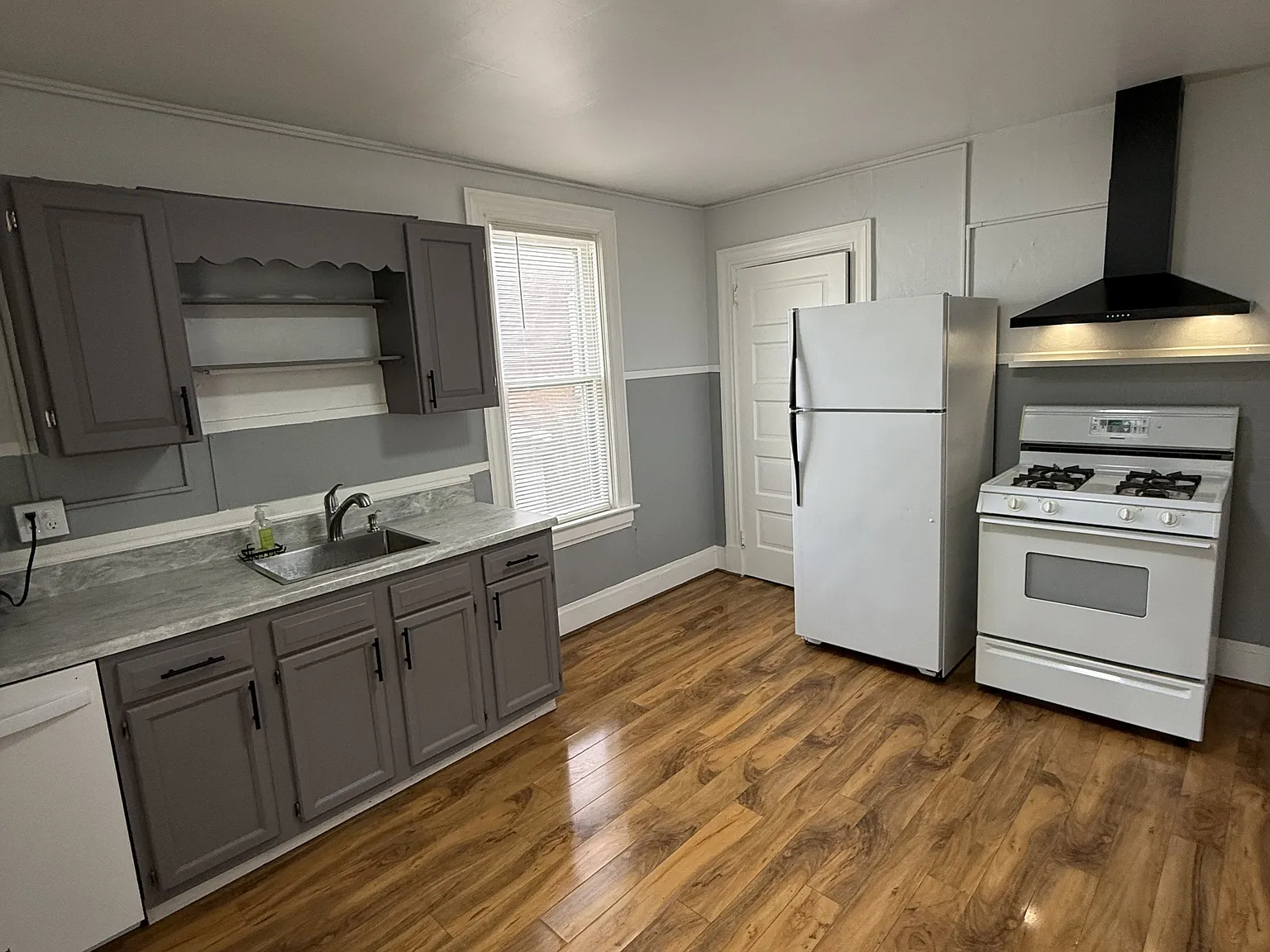 143 Arch Avenue - 8 — Photo 2