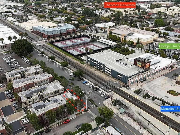 501 W Maple Ave — Photo 5