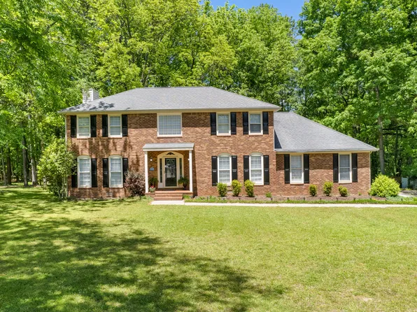 120 Greenridge Ct, Fayetteville, GA 30215