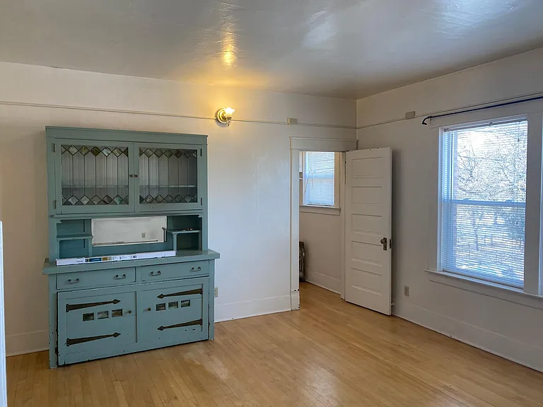 336 S 6th St W #1-24 — Photo 7