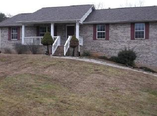 1648 Comstock Dr, Maryville, TN 37803