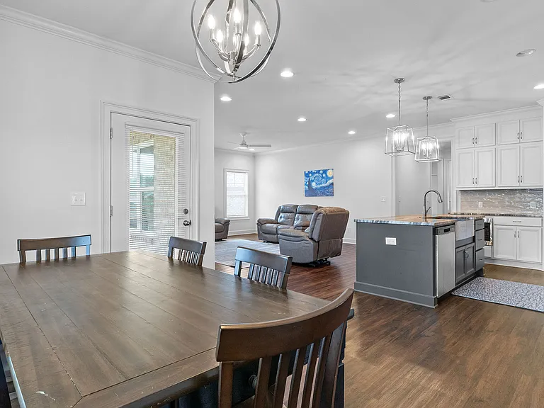 2451 Vesta Dr — Photo 14