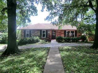 1705 NE 72nd Ter, Gladstone, MO 64118