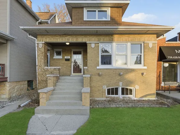 330 Circle Ave, Forest Park, IL 60130